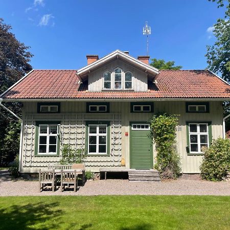 Aeppelgarden Bed & Breakfast Mariestad Luaran gambar